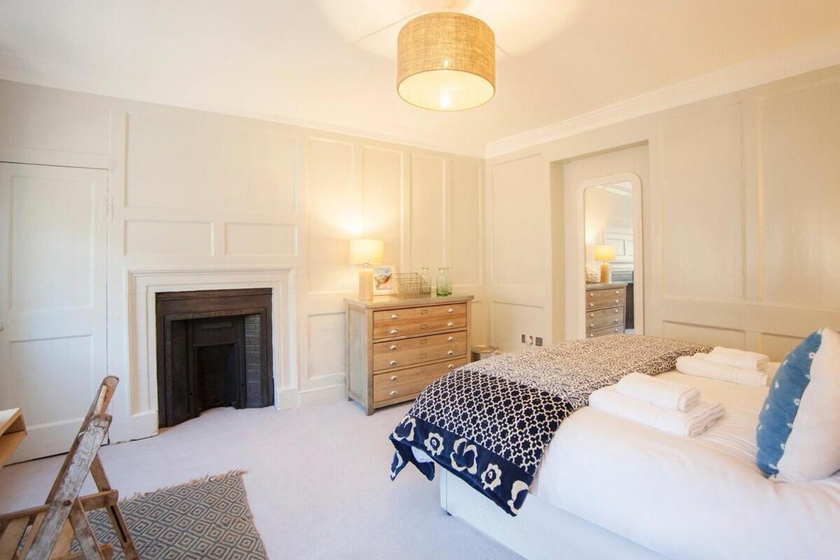 Elegant Georgian Maisonette - Central Бат Екстериор снимка